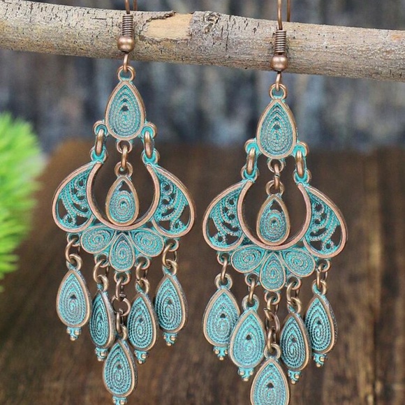Jewelry - Elegant Turquoise and Bronze Dangle Earrings